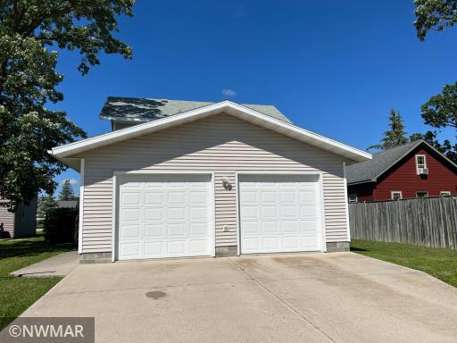 227 4th Street S, Greenbush, MN 56726
