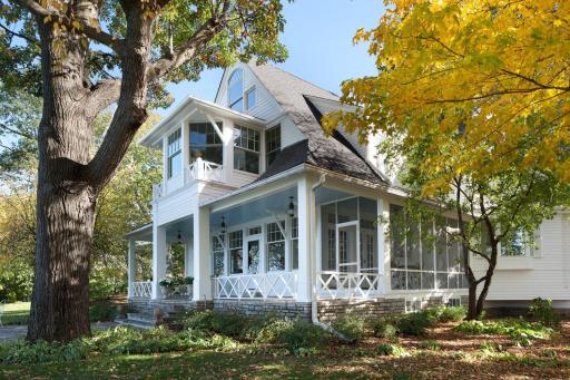 20260 Lakeview Avenue, Excelsior, MN 55331