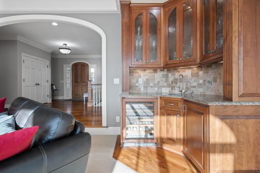 1820 Crosby Road, Wayzata, MN 55391
