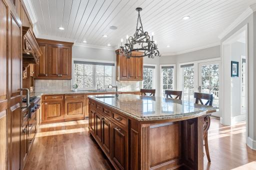 1820 Crosby Road, Wayzata, MN 55391