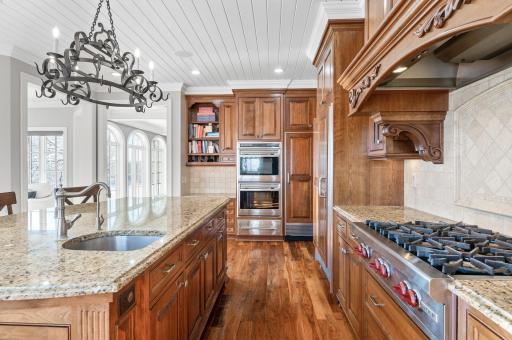 1820 Crosby Road, Wayzata, MN 55391