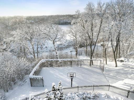 1820 Crosby Road, Wayzata, MN 55391
