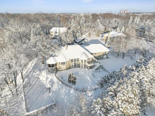 1820 Crosby Road, Wayzata, MN 55391
