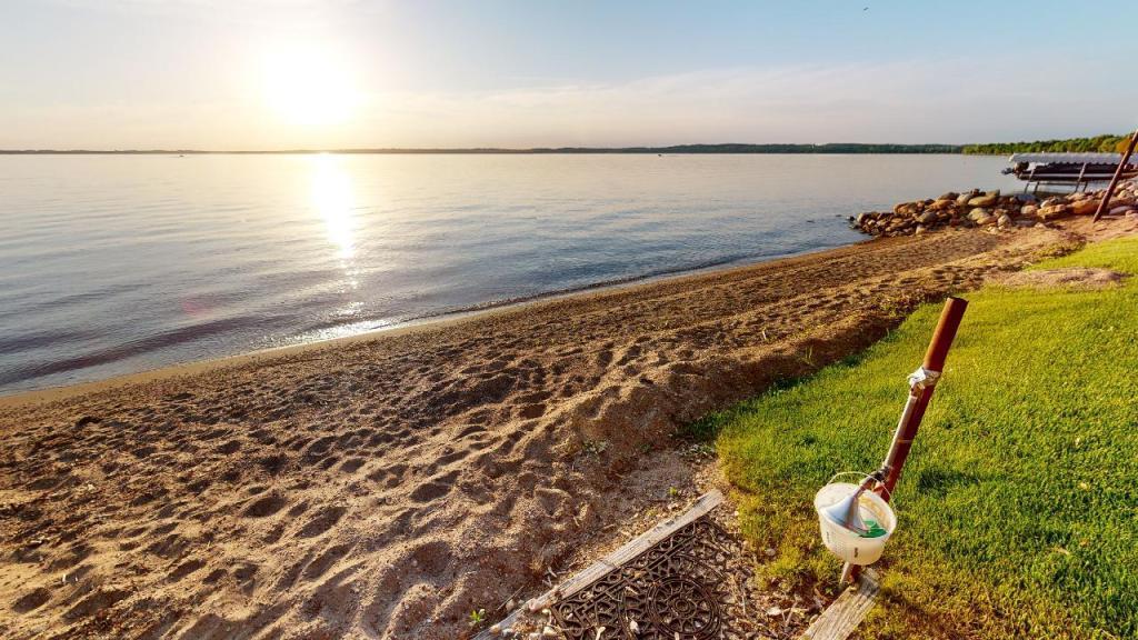 13386-Indian-Beach-Rd-Spicer-06052020_212005