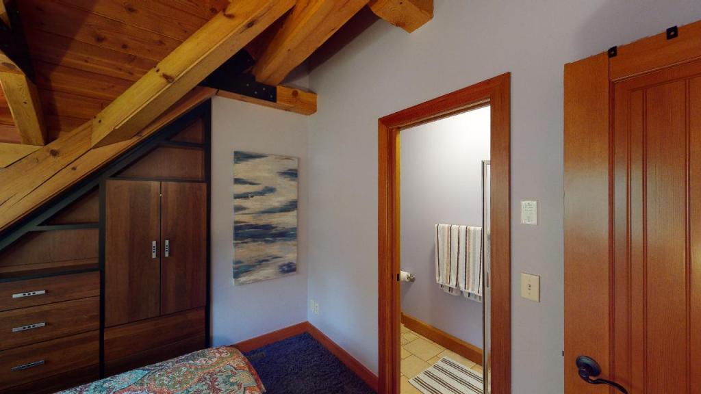 13386-Indian-Beach-Rd-Spicer-06052020_230600