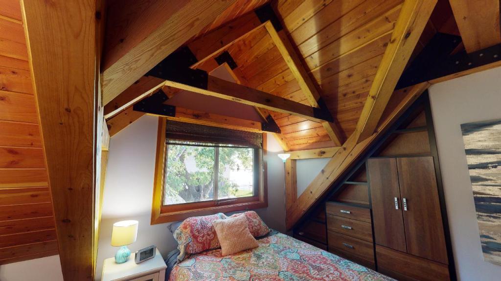 13386-Indian-Beach-Rd-Spicer-06052020_230435