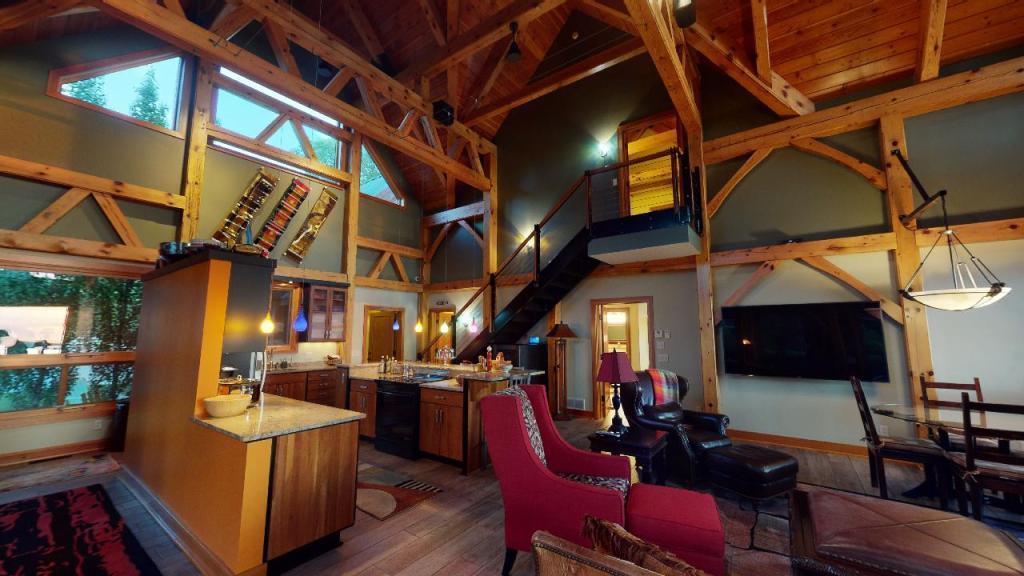 13386-Indian-Beach-Rd-Spicer-06052020_223910