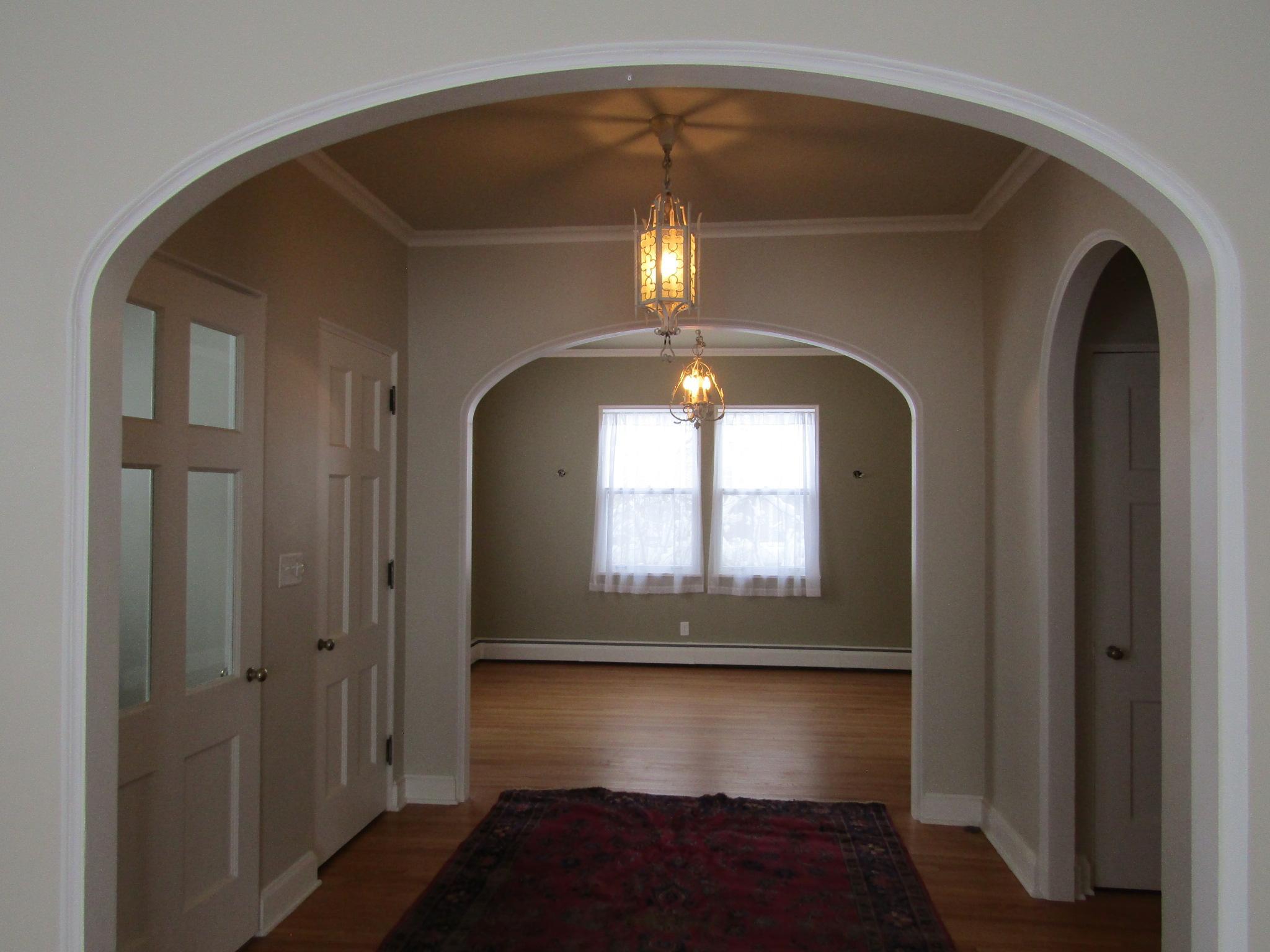 Foyer to dining room