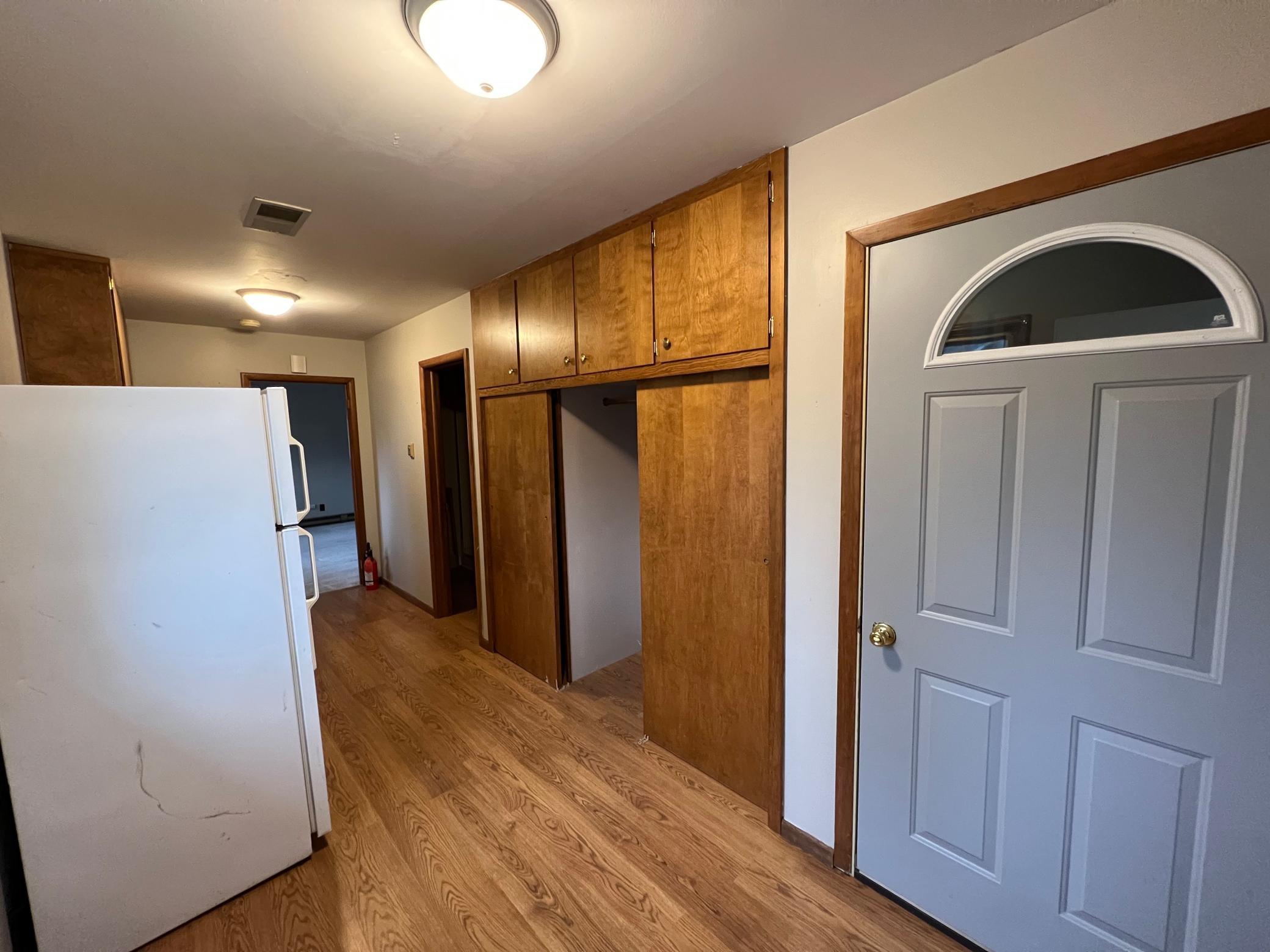 Unit 2 Entry / Kitchen