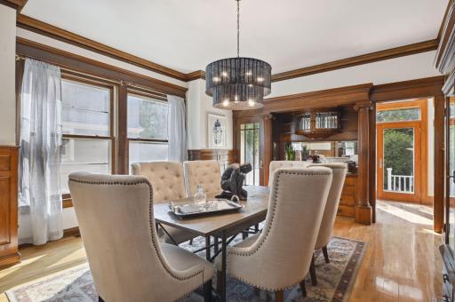 1712 Dupont Avenue S, Minneapolis, MN 55403