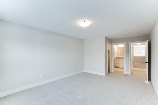17040 46th Avenue N, Plymouth, MN 55446