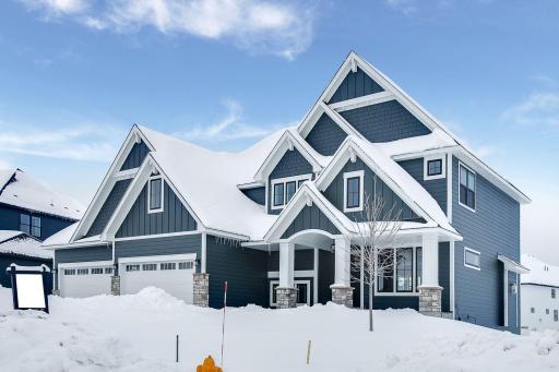 17040 46th Avenue N, Plymouth, MN 55446