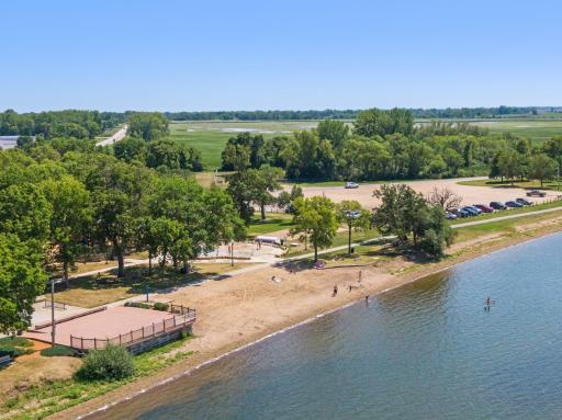 1205 S Sibley Avenue, Litchfield, MN 55355