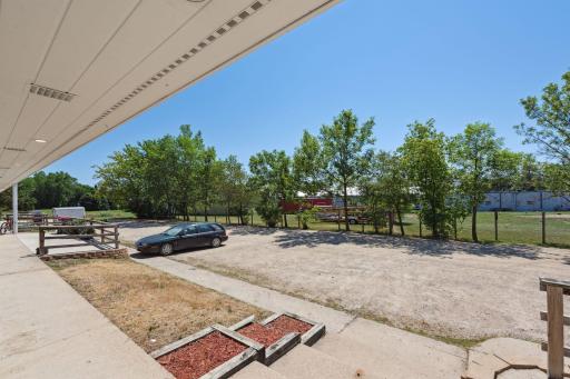 1205 S Sibley Avenue, Litchfield, MN 55355