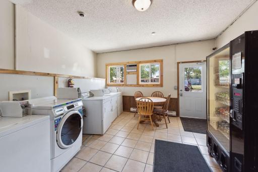 1205 S Sibley Avenue, Litchfield, MN 55355