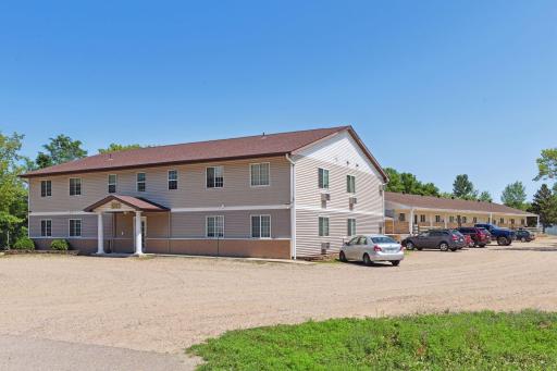 1205 S Sibley Avenue, Litchfield, MN 55355
