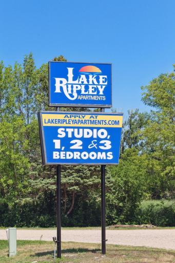 1205 S Sibley Avenue, Litchfield, MN 55355
