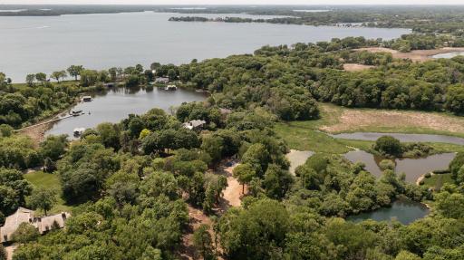 425 Ferndale Woods Road, Wayzata, MN 55391