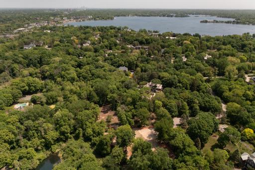 425 Ferndale Woods Road, Wayzata, MN 55391