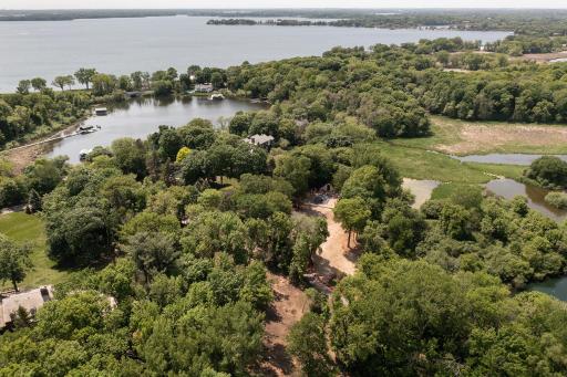 425 Ferndale Woods Road, Wayzata, MN 55391