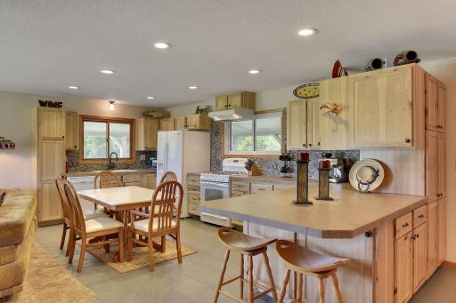 680 Game Farm Road N, Maple Plain, MN 55359