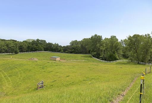 680 Game Farm Road N, Maple Plain, MN 55359