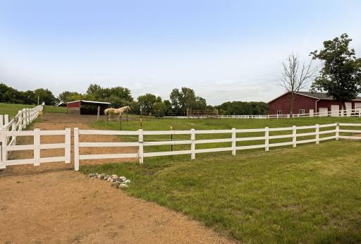 680 Game Farm Road N, Maple Plain, MN 55359
