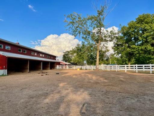 680 Game Farm Road N, Maple Plain, MN 55359