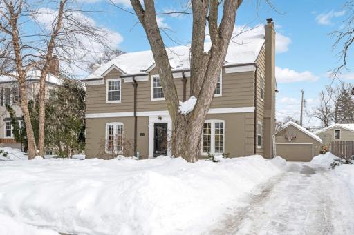 Classic New England Colonial in Country Club
