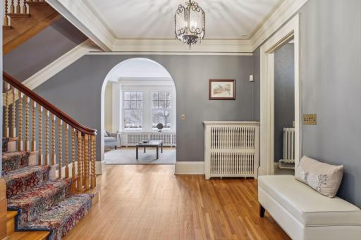 2010 Summit Avenue, Saint Paul, MN 55105