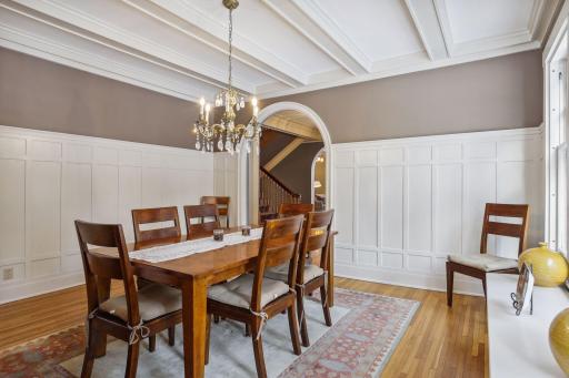 2010 Summit Avenue, Saint Paul, MN 55105