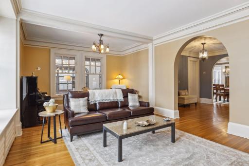 2010 Summit Avenue, Saint Paul, MN 55105