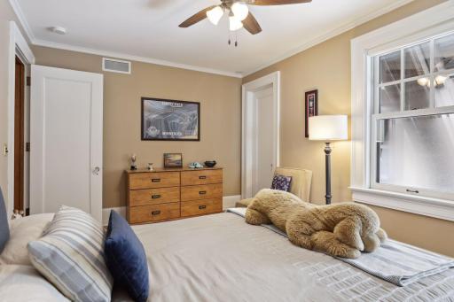 2010 Summit Avenue, Saint Paul, MN 55105