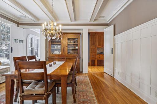 2010 Summit Avenue, Saint Paul, MN 55105