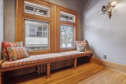2010 Summit Avenue, Saint Paul, MN 55105