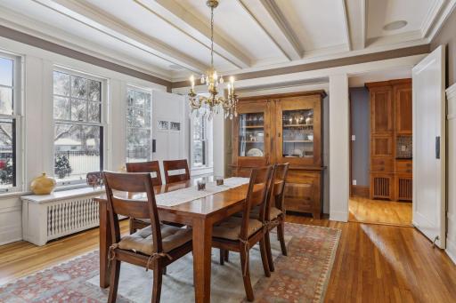 2010 Summit Avenue, Saint Paul, MN 55105