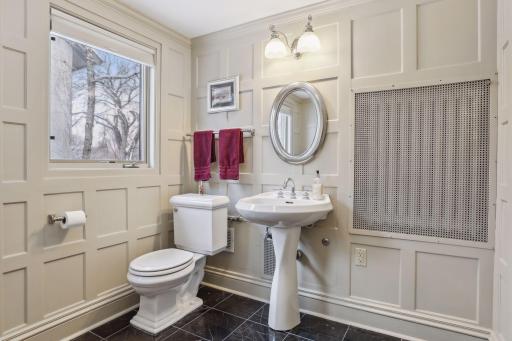 2010 Summit Avenue, Saint Paul, MN 55105