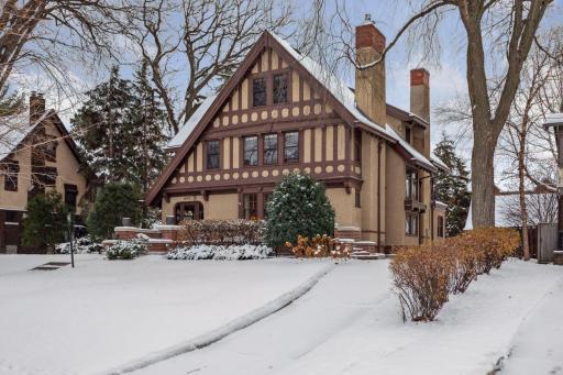 2010 Summit Avenue, Saint Paul, MN 55105