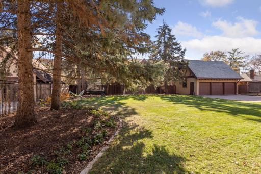2010 Summit Avenue, Saint Paul, MN 55105