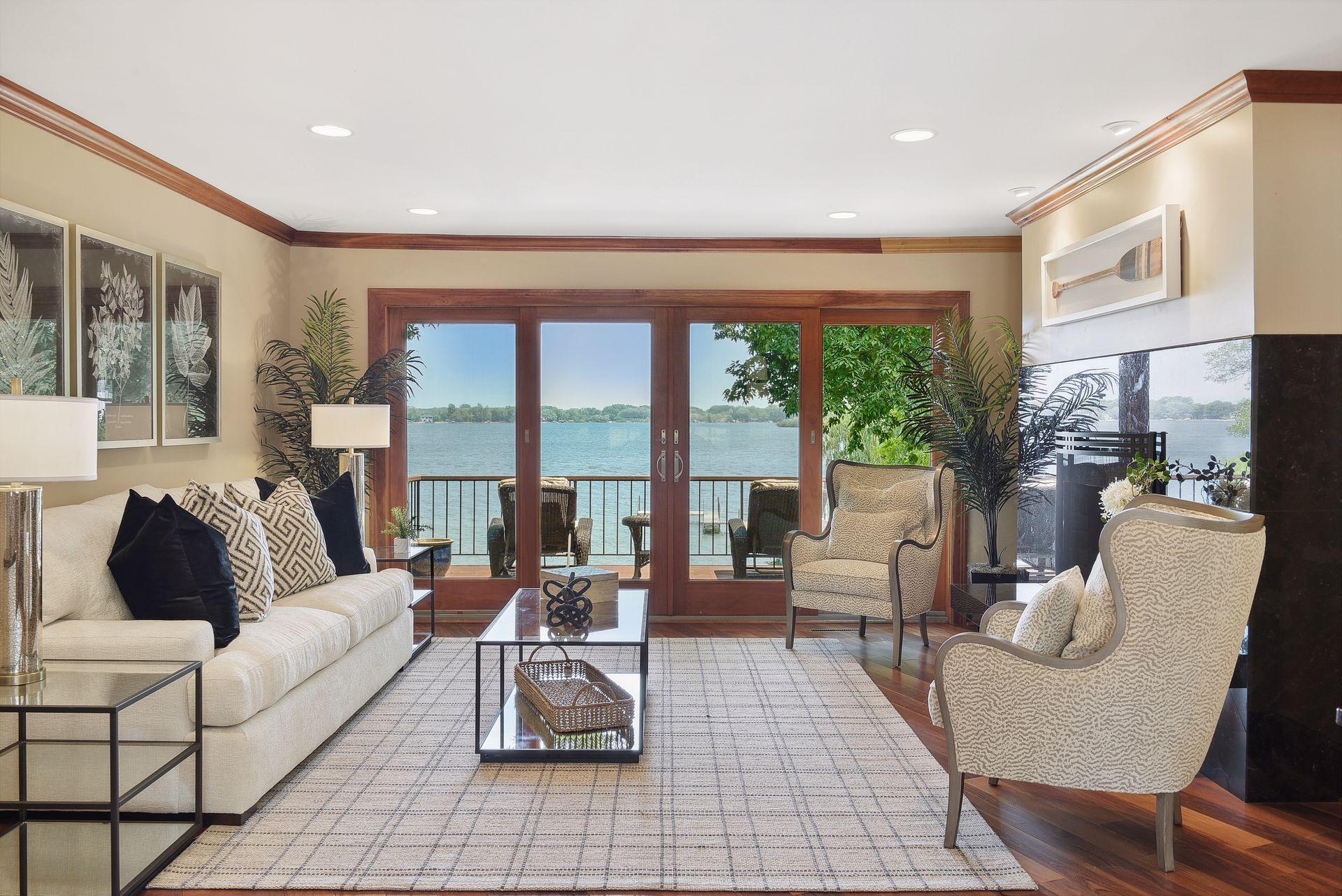 Lakeviews From Fireside Room