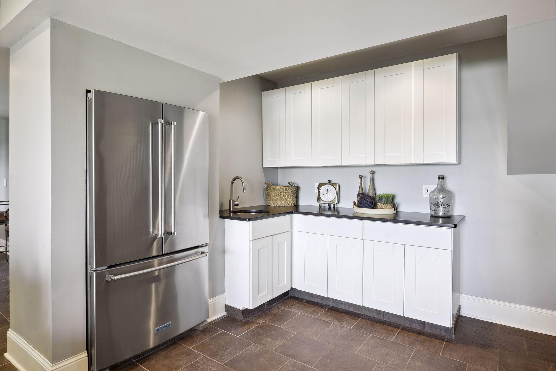 Lower Level Kitchenette