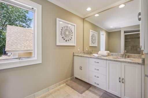 3229 Casco Circle, Wayzata, MN 55391