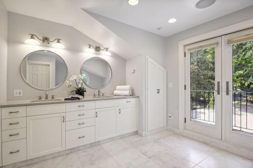 3229 Casco Circle, Wayzata, MN 55391