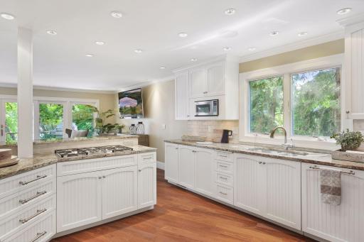 3229 Casco Circle, Wayzata, MN 55391