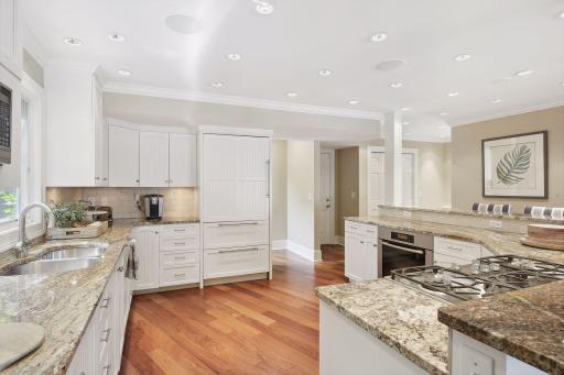 3229 Casco Circle, Wayzata, MN 55391