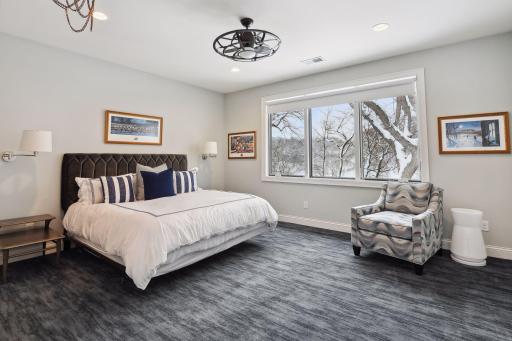 8 Spur Road, Edina, MN 55436