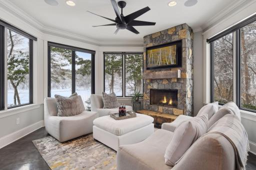 8 Spur Road, Edina, MN 55436
