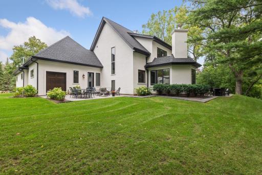 8 Spur Road, Edina, MN 55436