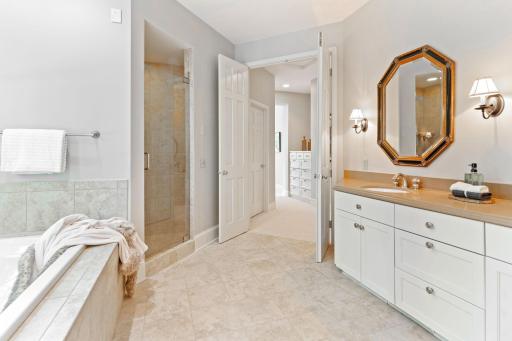 4902 Woodhurst Lane, Minnetonka, MN 55345