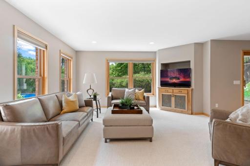 4902 Woodhurst Lane, Minnetonka, MN 55345